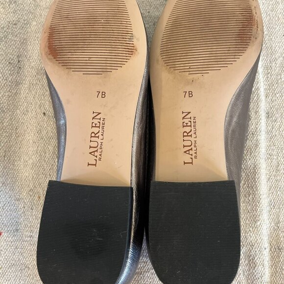 Lauren Ralph Lauren Woman's Silver Glennie Bow Flats Sz 7B - Picture 7 of 8